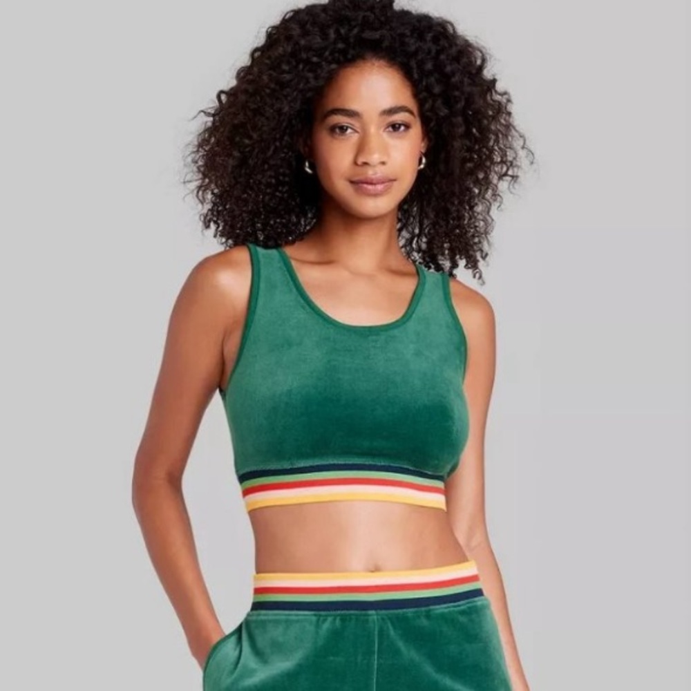 NWT - Wild Fable - Green Valour Set